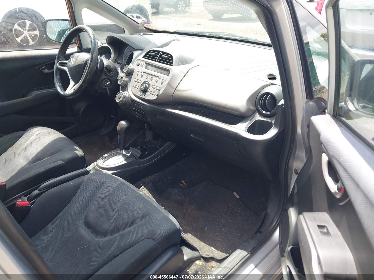2011 HONDA FIT SPORT thumbnail 6