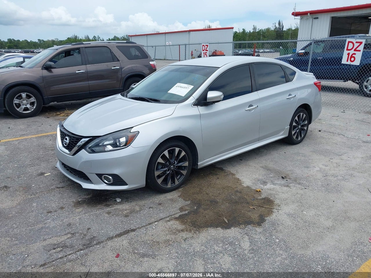 2017 NISSAN SENTRA SR thumbnail 3