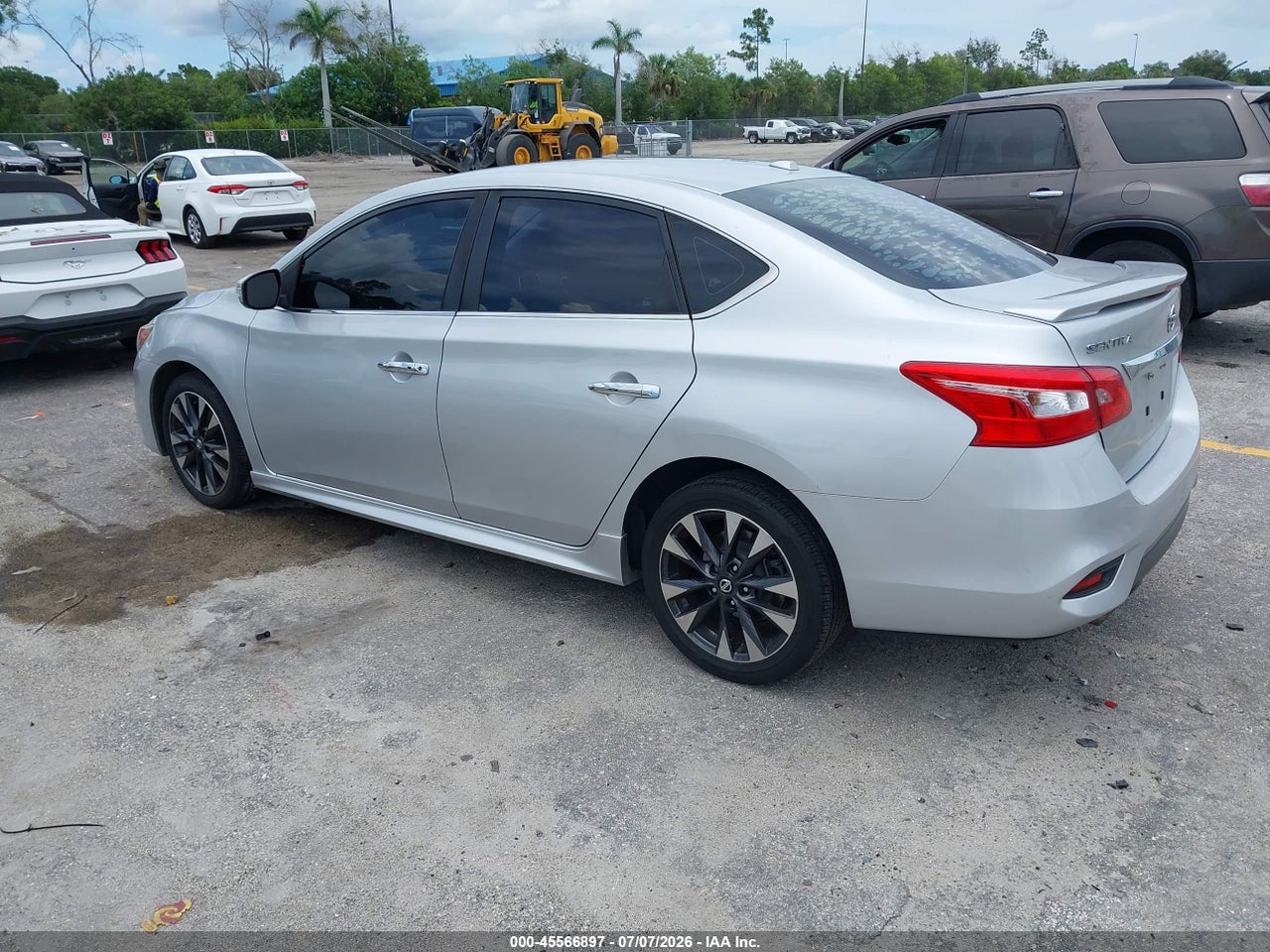 2017 NISSAN SENTRA SR thumbnail 4