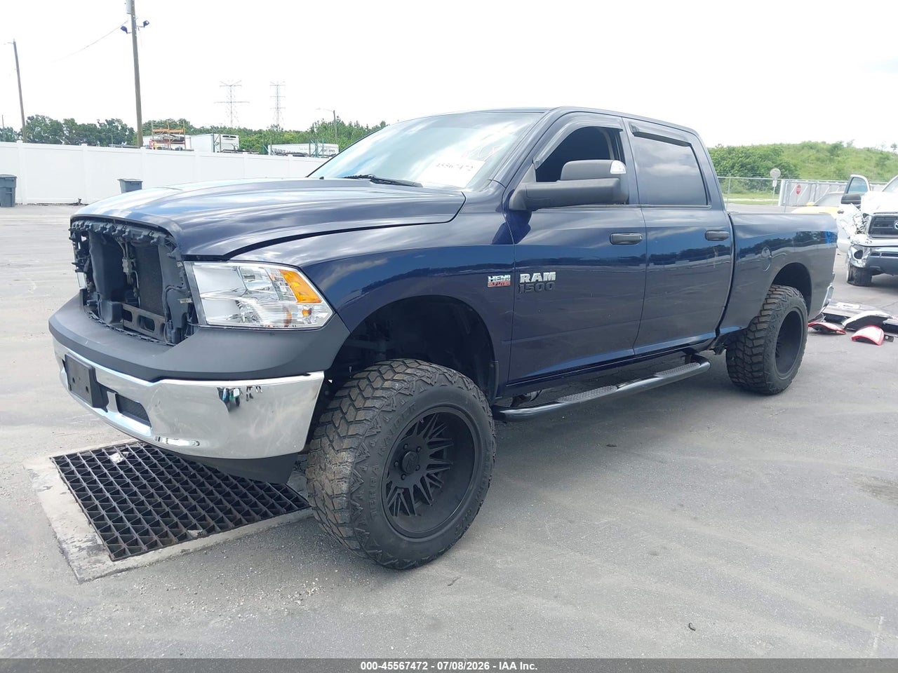 2015 RAM 1500 ST thumbnail 3