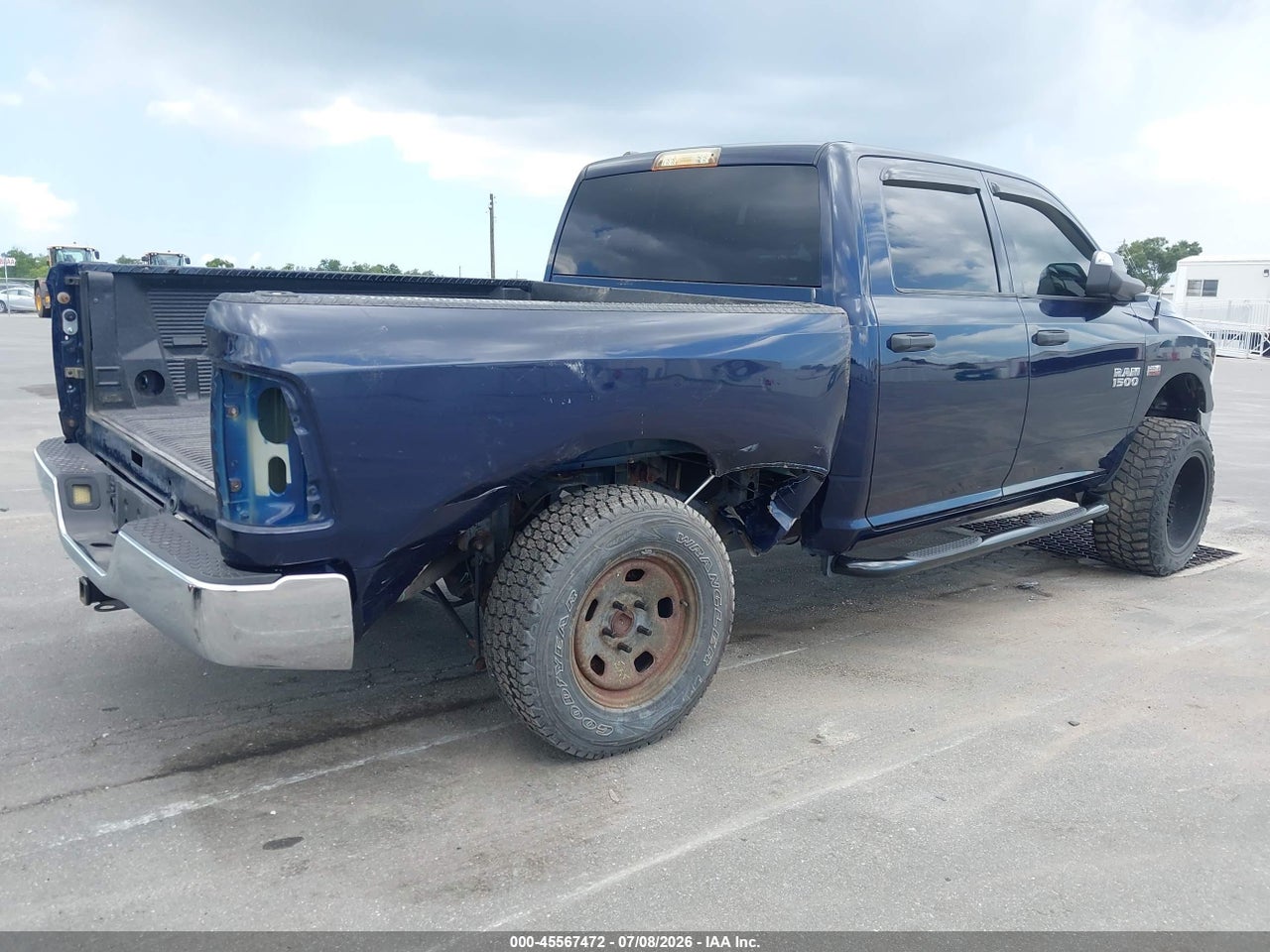 2015 RAM 1500 ST thumbnail 5
