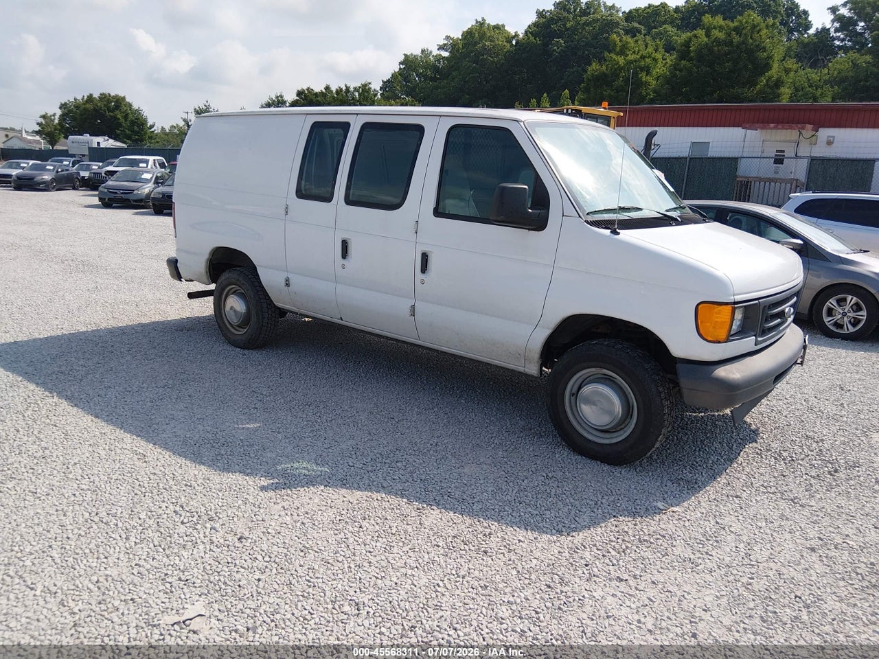 2003 FORD E-250 COMMERCIAL/RECREATIONAL thumbnail 2