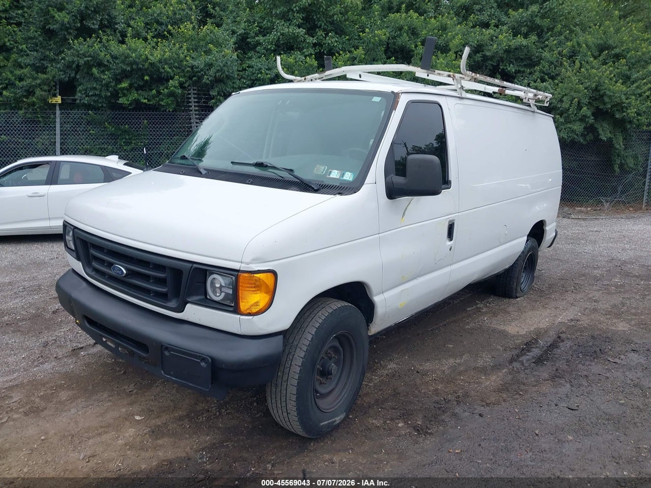 2006 FORD E-250 COMMERCIAL/RECREATIONAL thumbnail 3