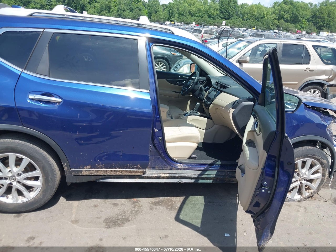 2017 NISSAN ROGUE SV thumbnail 6