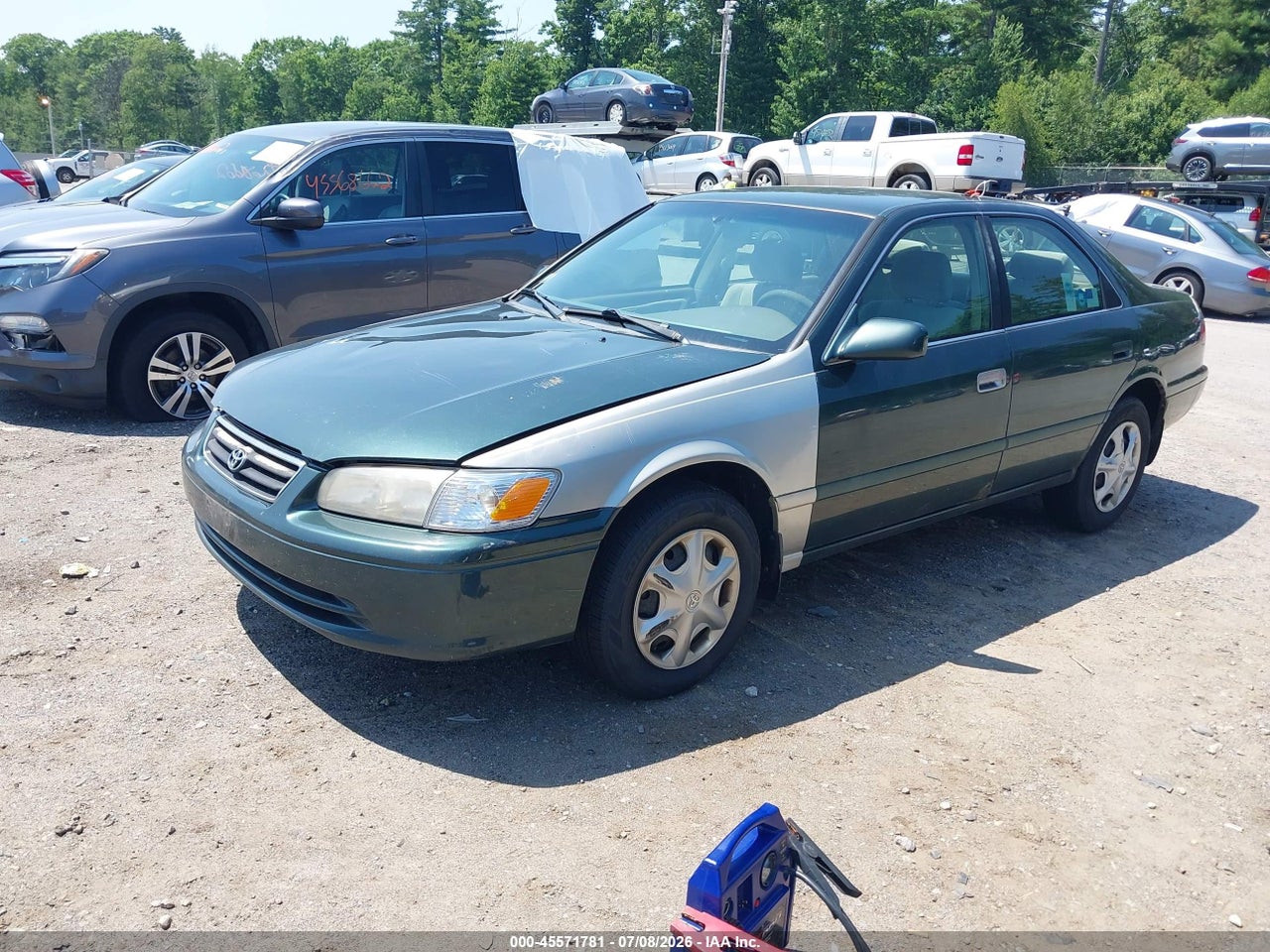 2001 TOYOTA CAMRY CE thumbnail 3