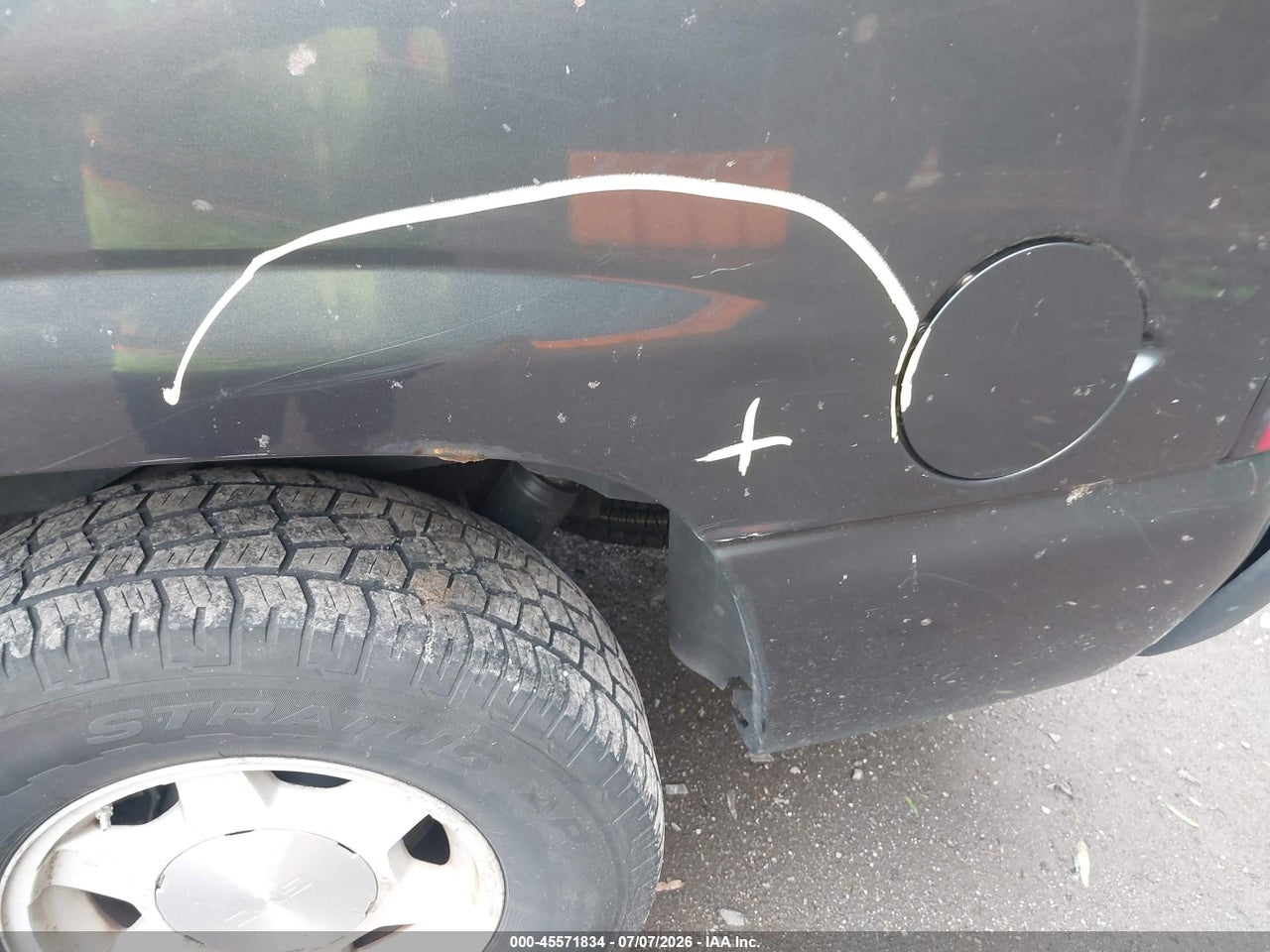 2004 GMC YUKON SLT thumbnail 7
