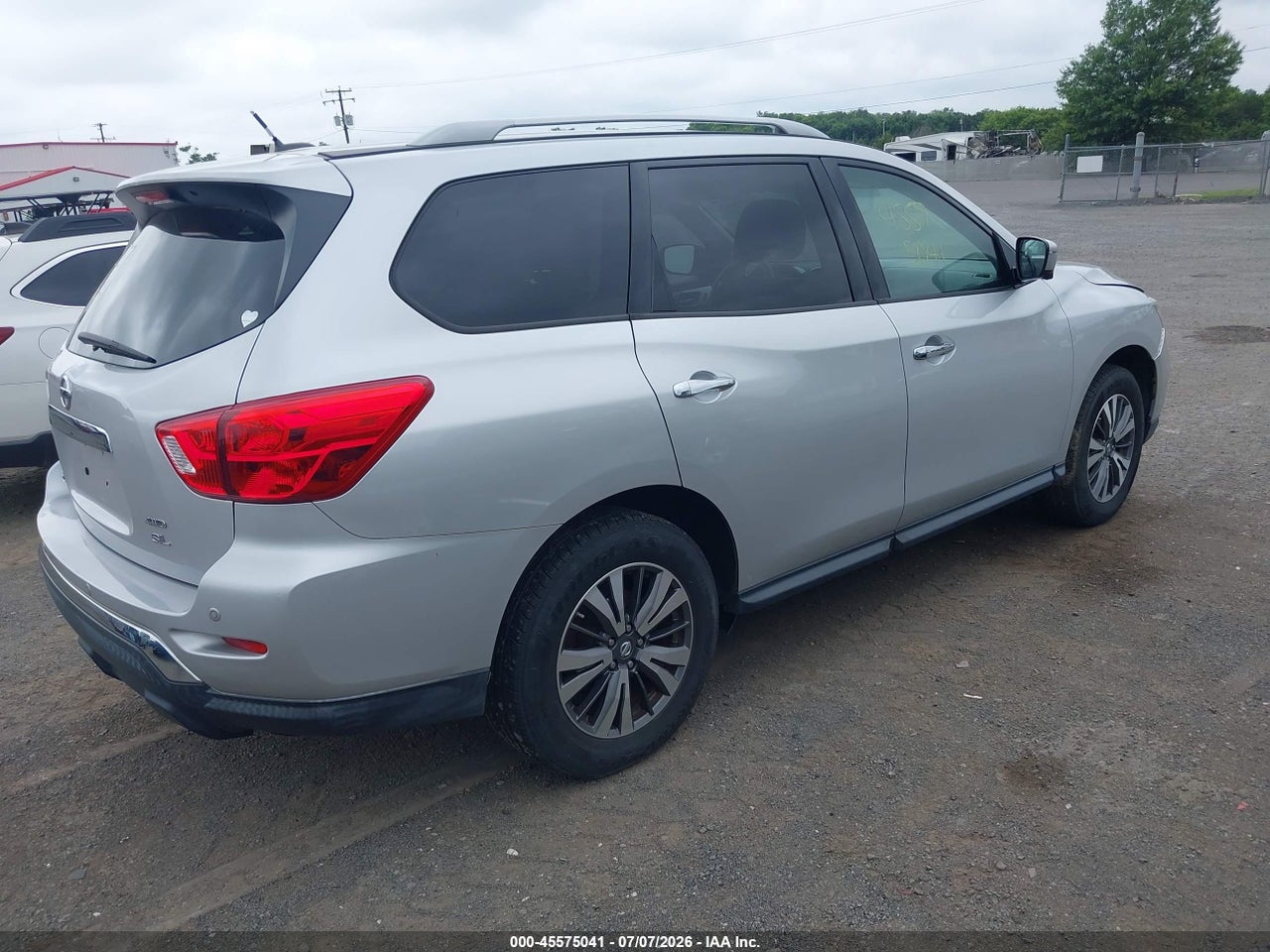 2018 NISSAN PATHFINDER SL thumbnail 5
