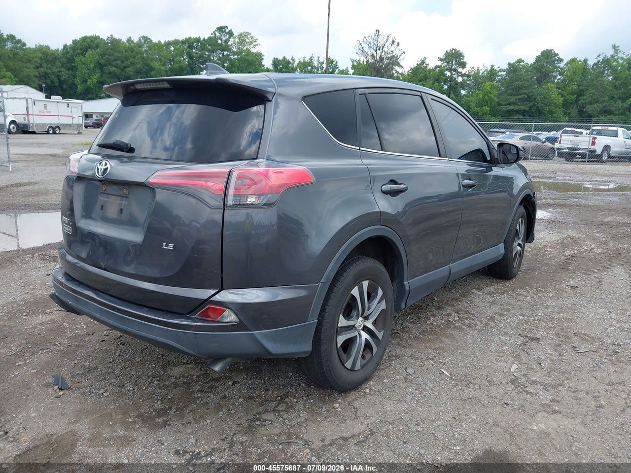 2018 TOYOTA RAV4 LE thumbnail 5