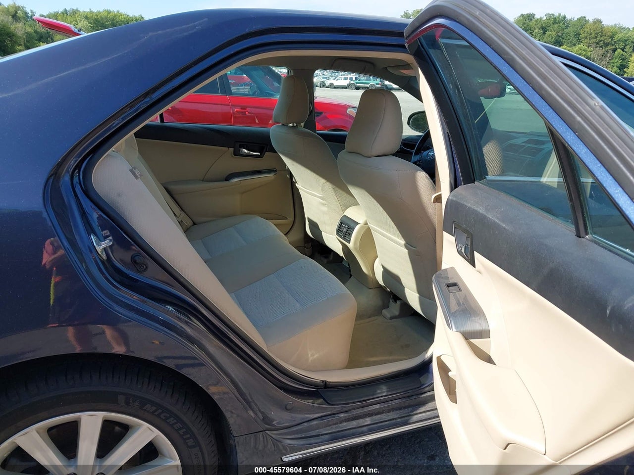 2014 TOYOTA CAMRY HYBRID XLE thumbnail 9