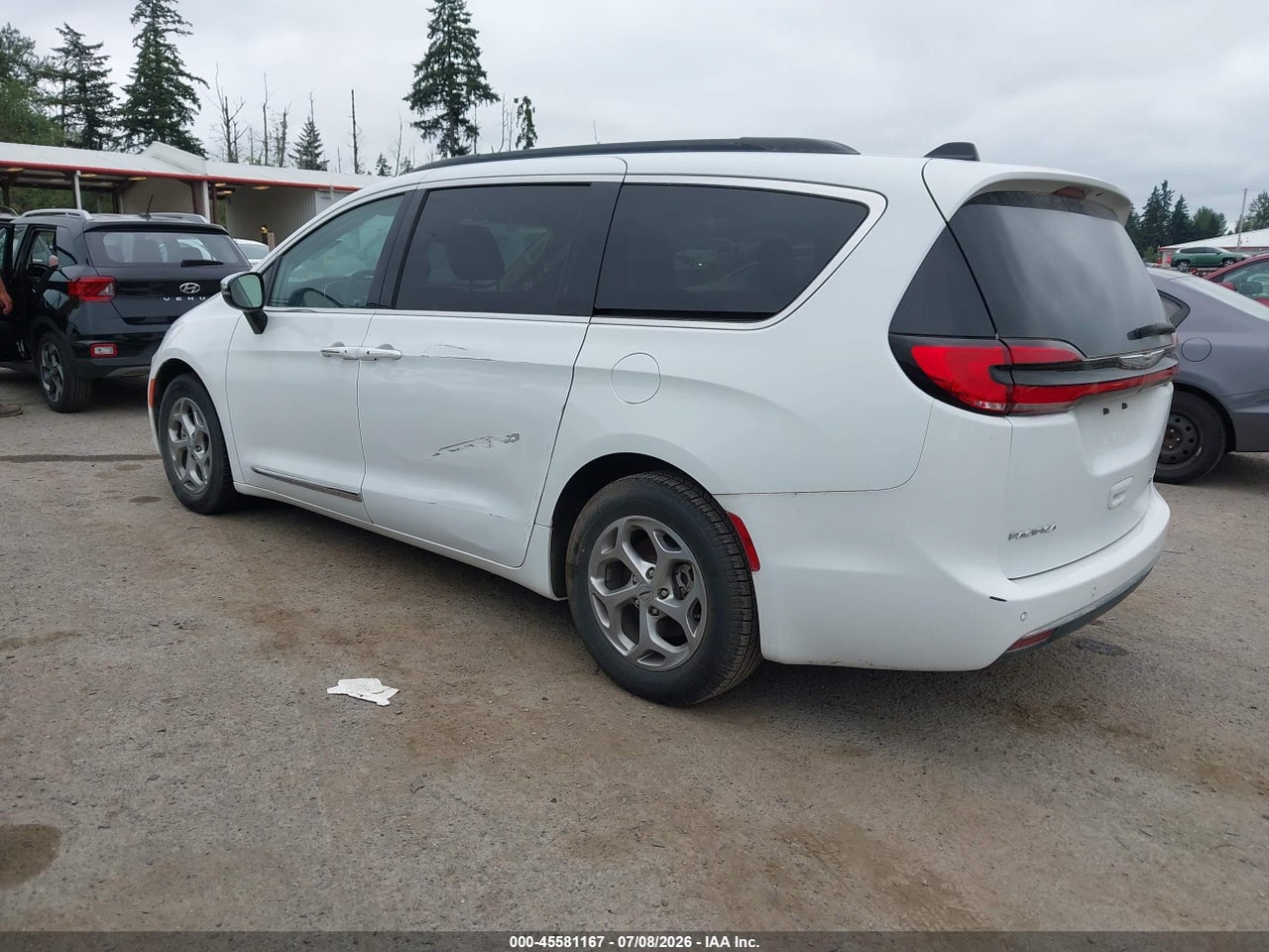 2023 CHRYSLER PACIFICA LIMITED thumbnail 4