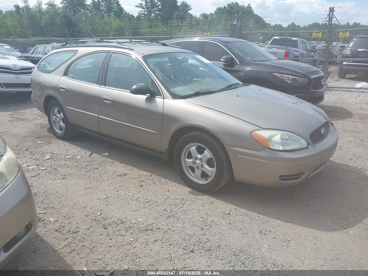2004 FORD TAURUS SE thumbnail 2