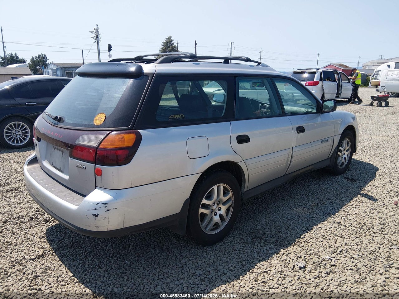 2004 SUBARU OUTBACK   · 4/12