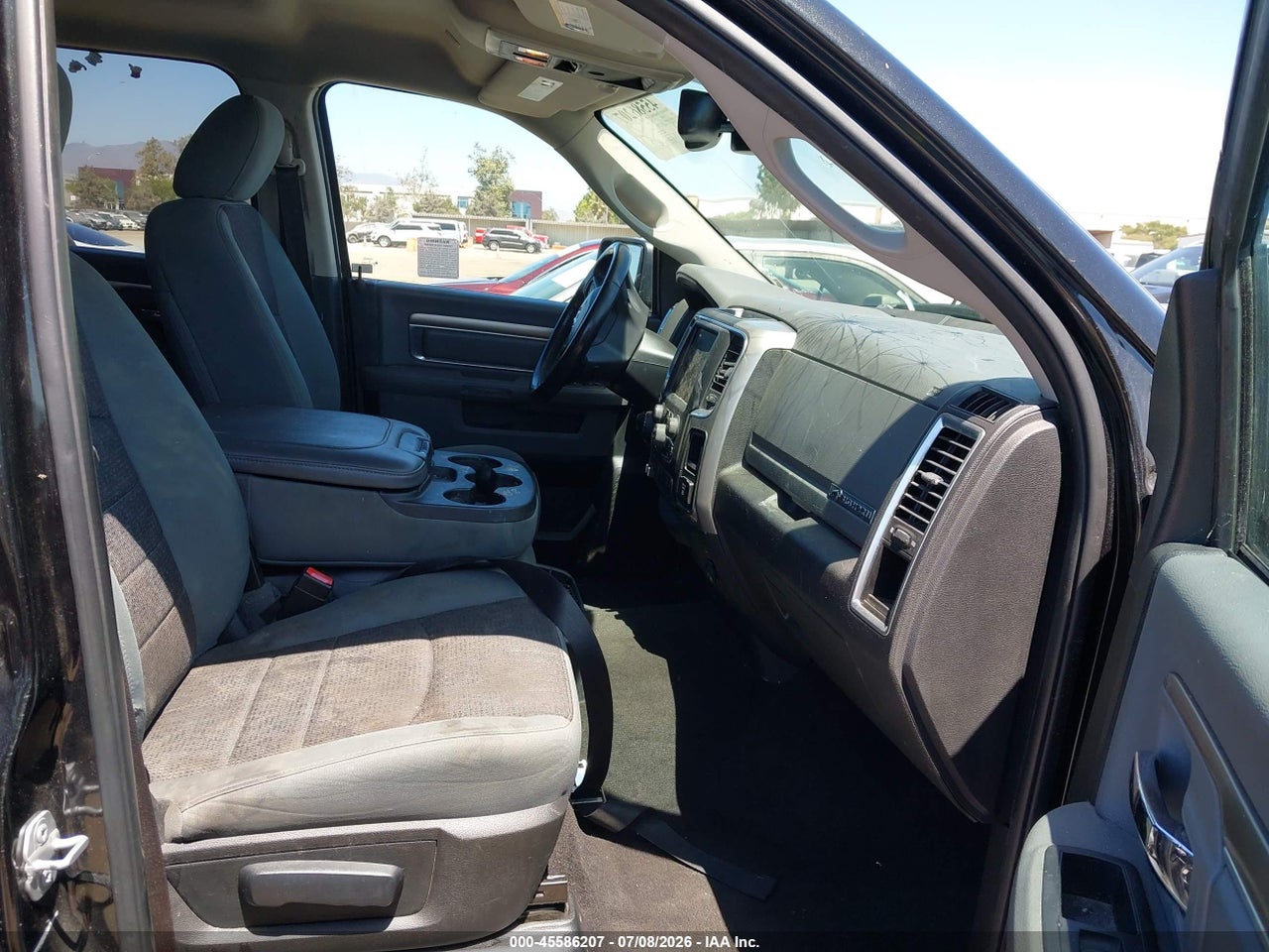 2017 RAM 1500 BIG HORN  4X2 5'7 BOX thumbnail 6