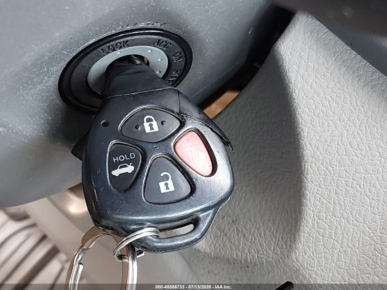 2010 TOYOTA COROLLA LE thumbnail 12
