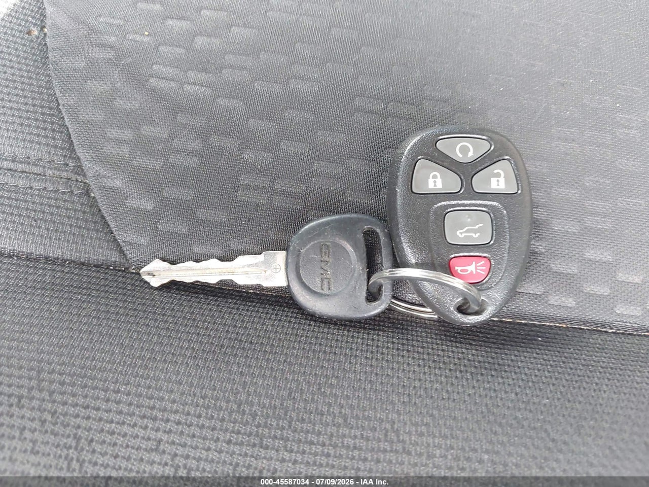 2010 GMC ACADIA SLE thumbnail 12
