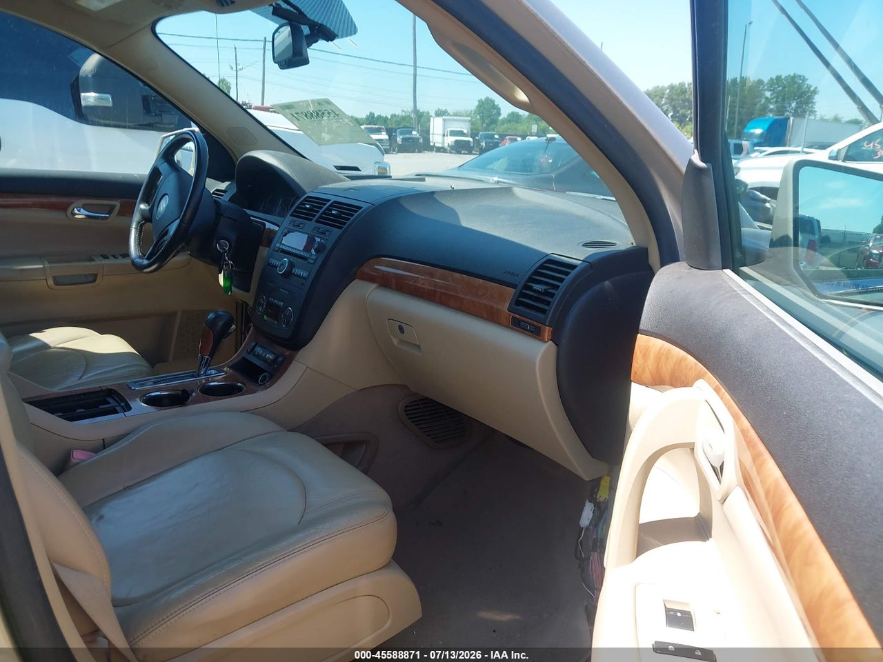 2008 SATURN OUTLOOK XR thumbnail 6