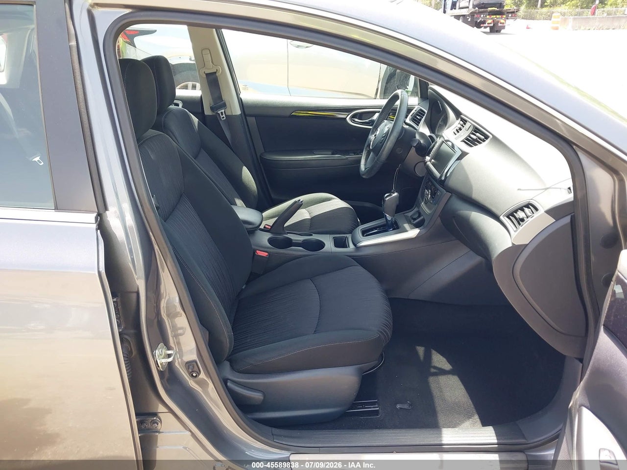 2019 NISSAN SENTRA SV thumbnail 6