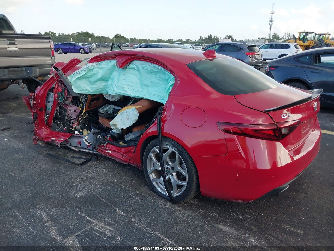 2019 ALFA ROMEO GIULIA TI thumbnail 4