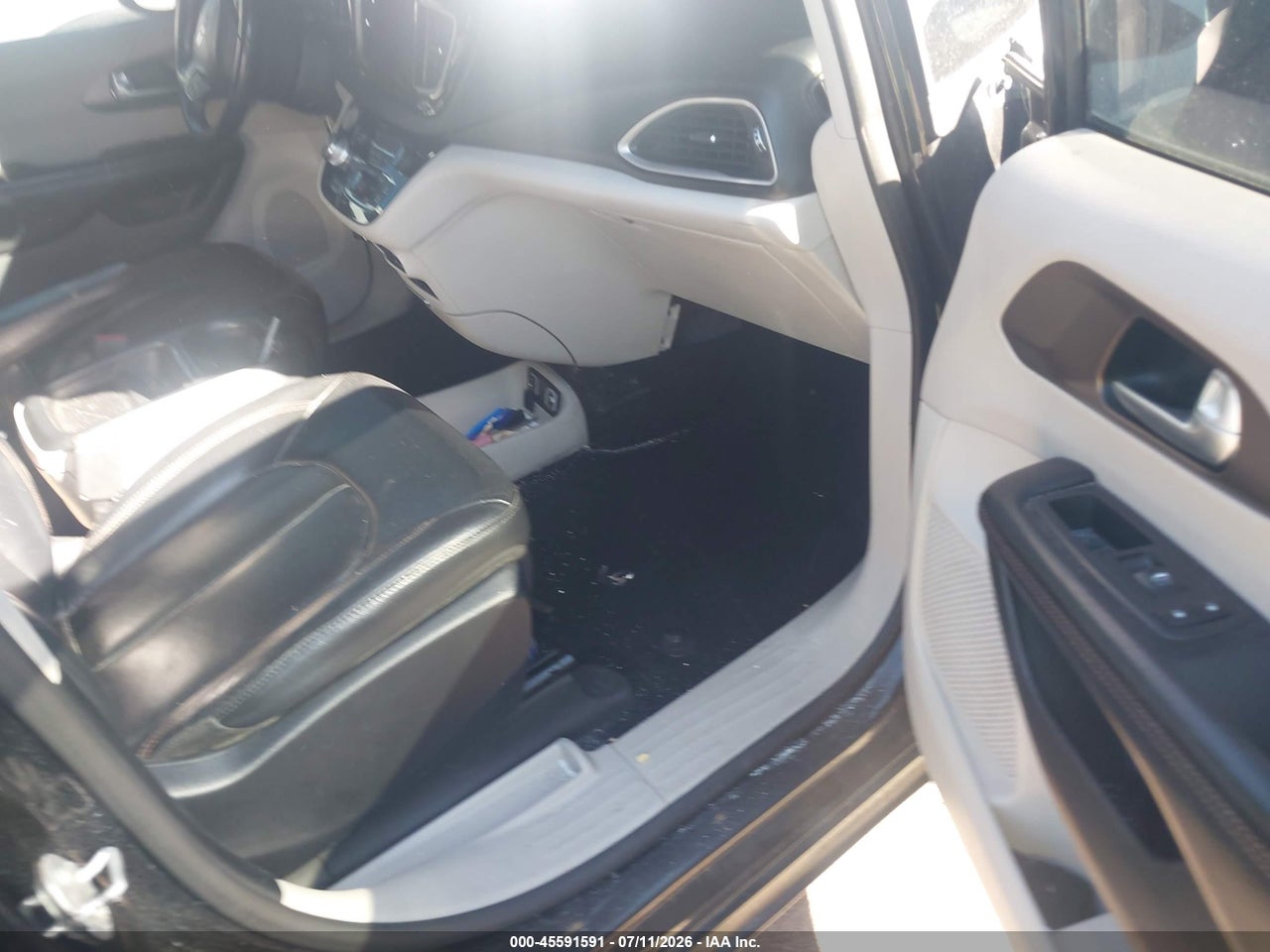 2017 CHRYSLER PACIFICA TOURING-L thumbnail 6