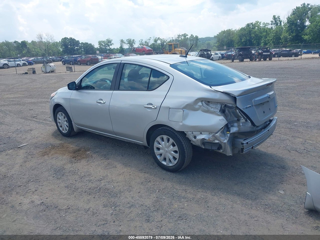 2016 NISSAN VERSA 1.6 SV thumbnail 4