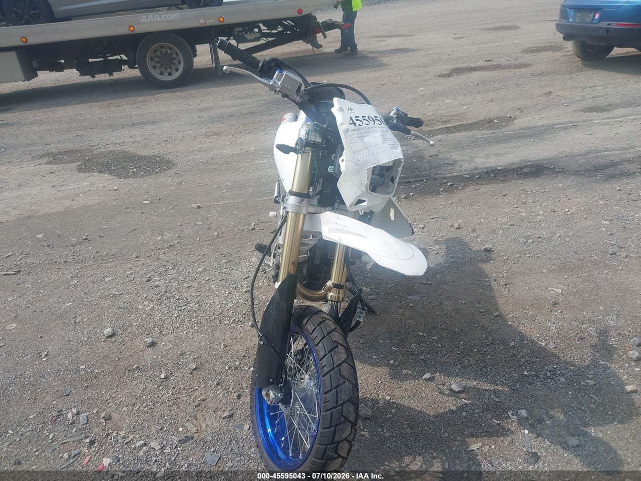 2019 SUZUKI DR-Z400 SM thumbnail 6