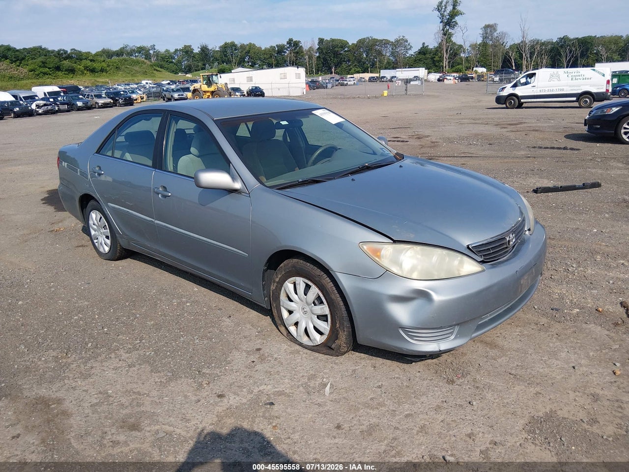 2005 TOYOTA CAMRY LE/XLE/SE thumbnail 2