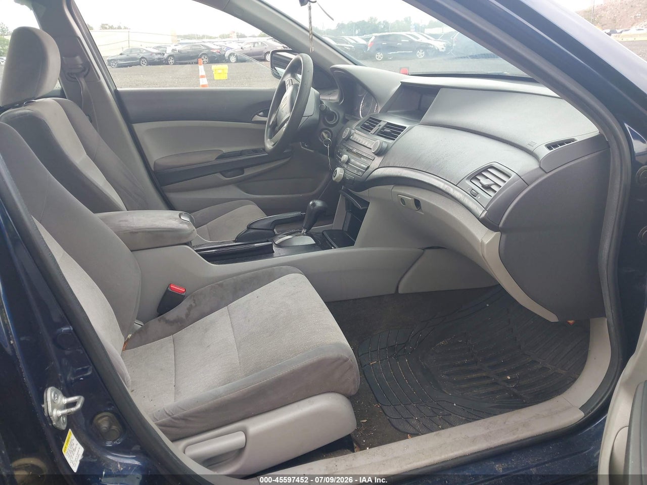 2010 HONDA ACCORD 2.4 LX thumbnail 6