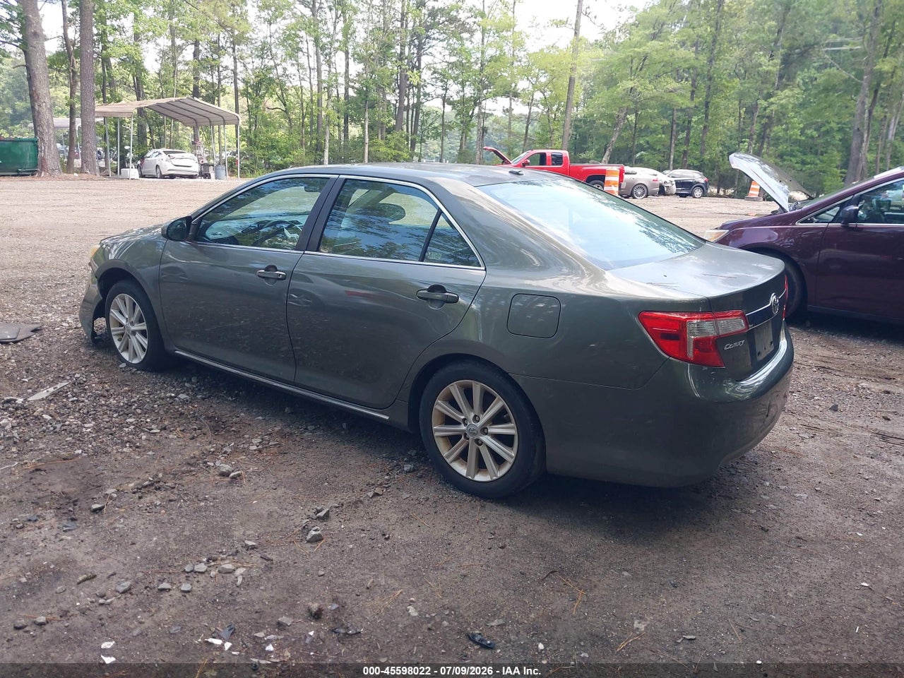 2012 TOYOTA CAMRY XLE thumbnail 4
