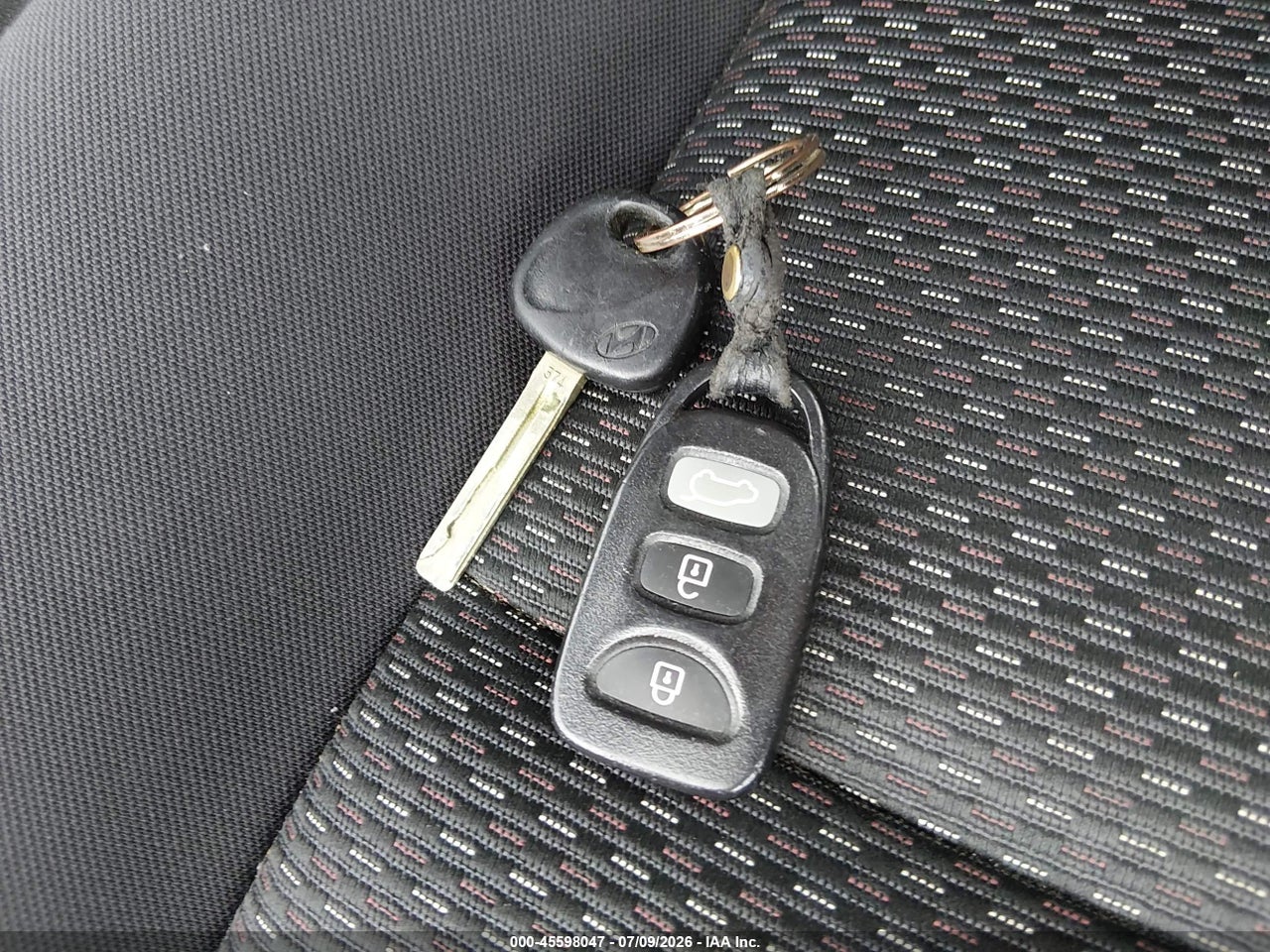 2010 HYUNDAI ELANTRA TOURING GLS thumbnail 12