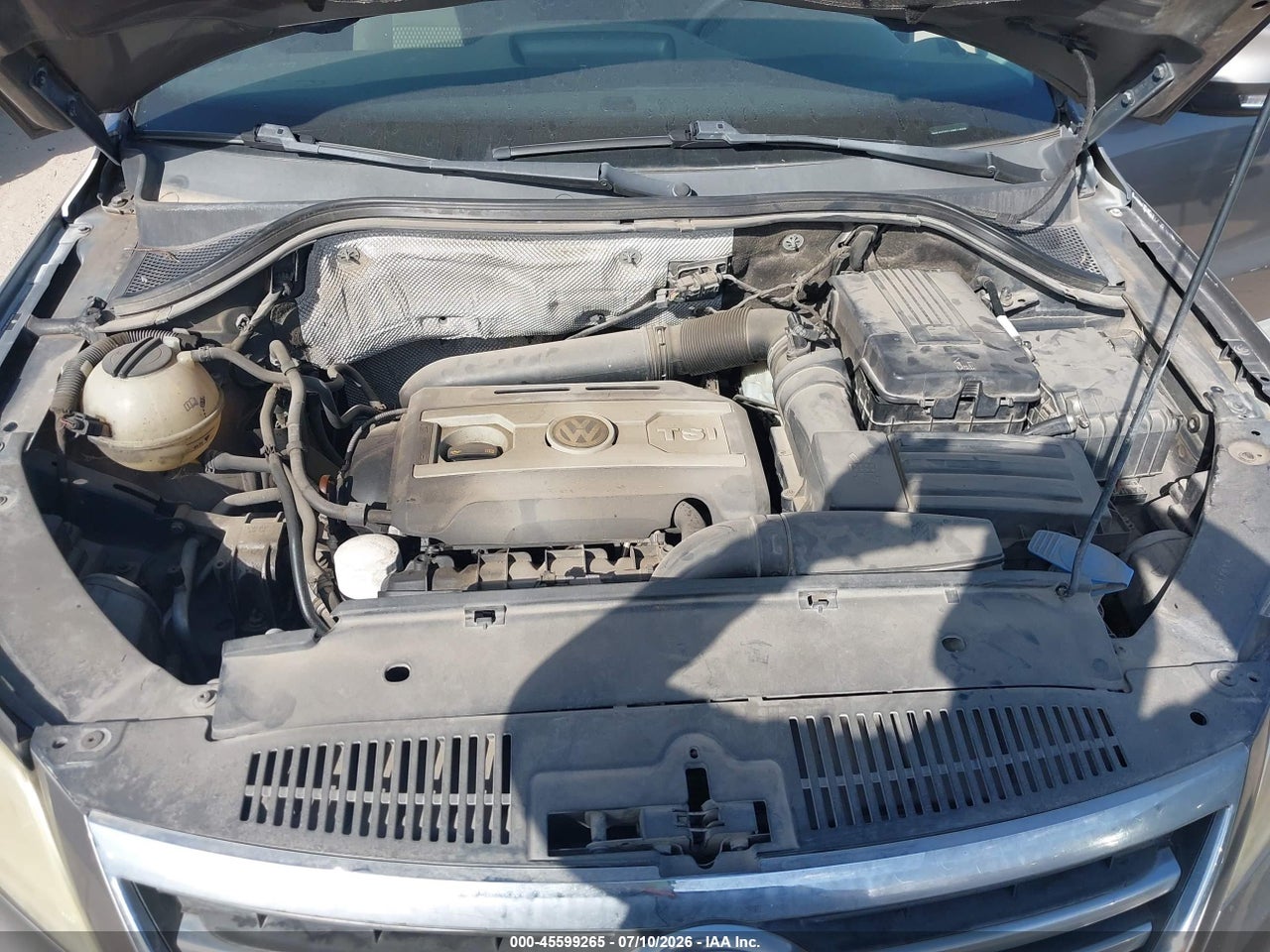 2010 VOLKSWAGEN TIGUAN S thumbnail 11