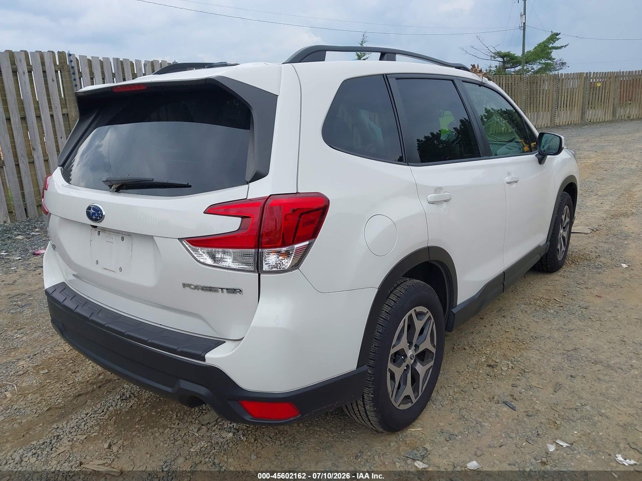 2020 SUBARU FORESTER PREMIUM thumbnail 5