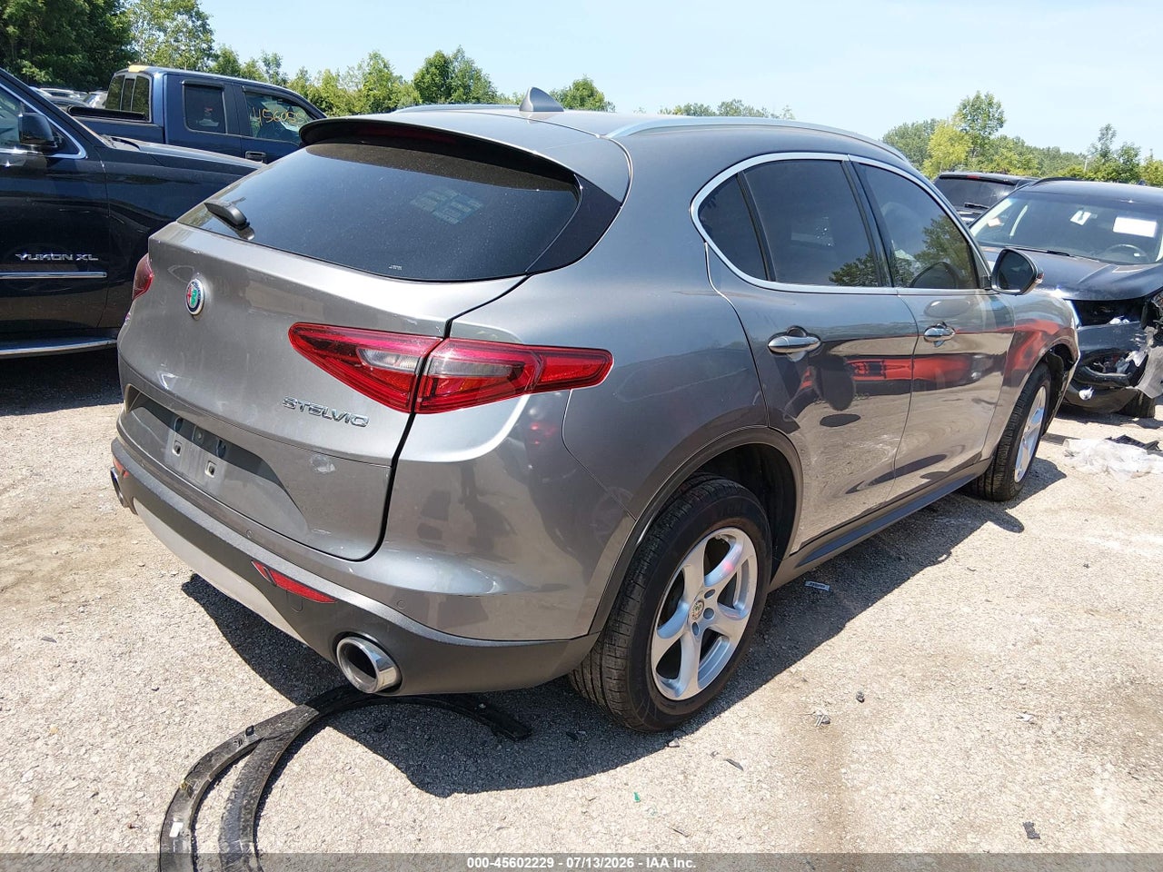 2019 ALFA ROMEO STELVIO AWD thumbnail 5