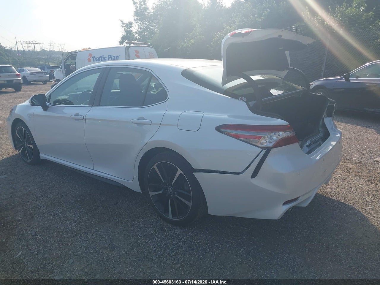 2018 TOYOTA CAMRY XSE thumbnail 4