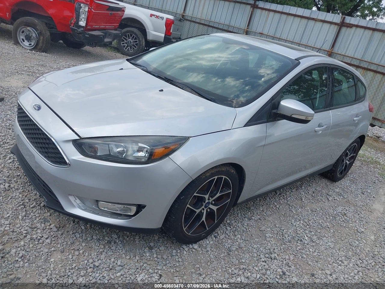 2017 FORD FOCUS SEL thumbnail 3