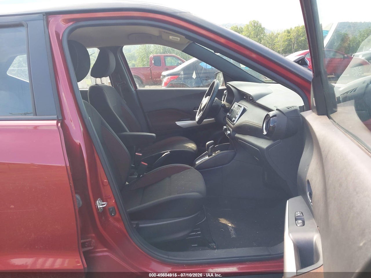 2019 NISSAN KICKS SR thumbnail 6