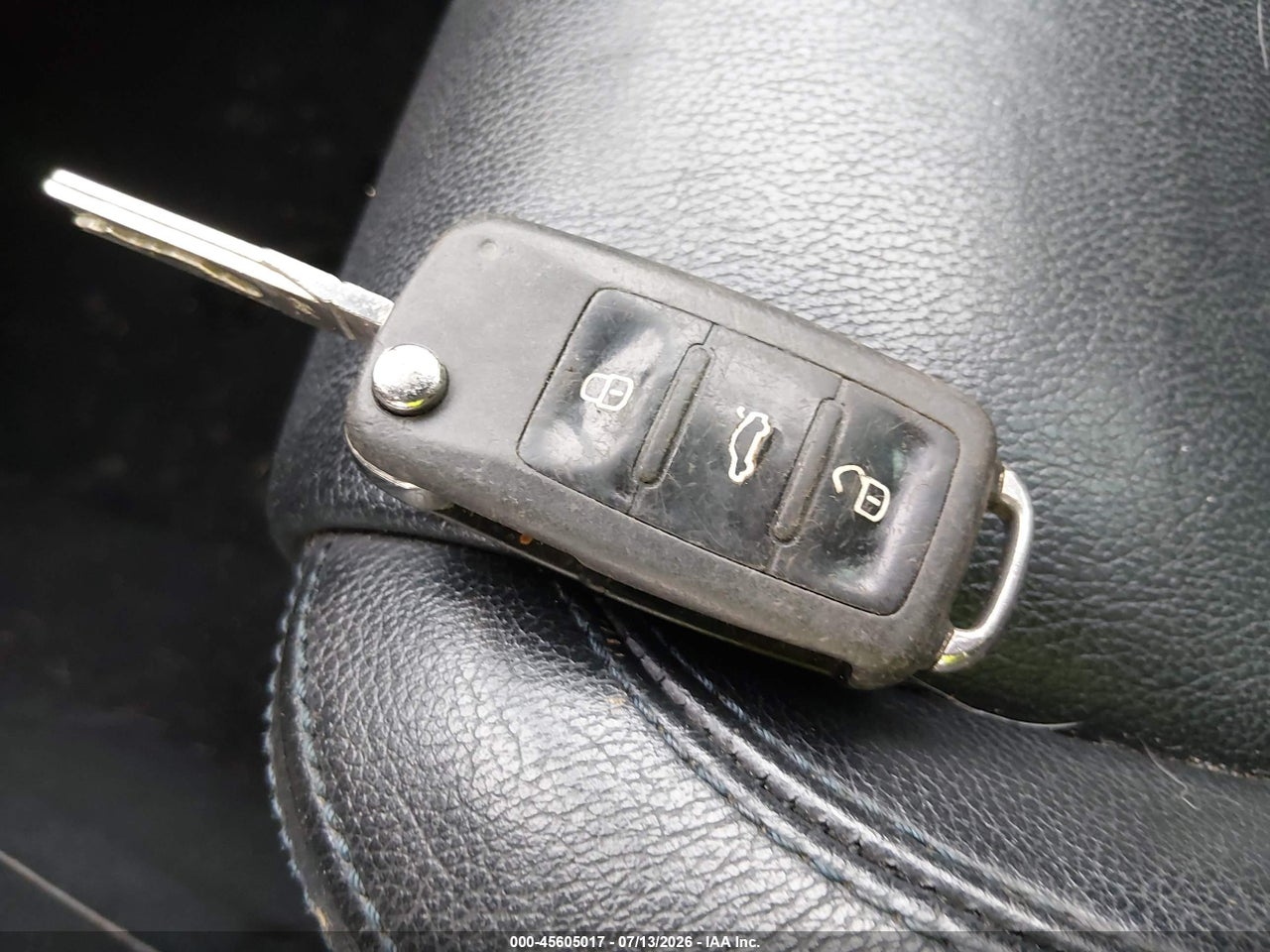 2012 VOLKSWAGEN TIGUAN SEL thumbnail 12