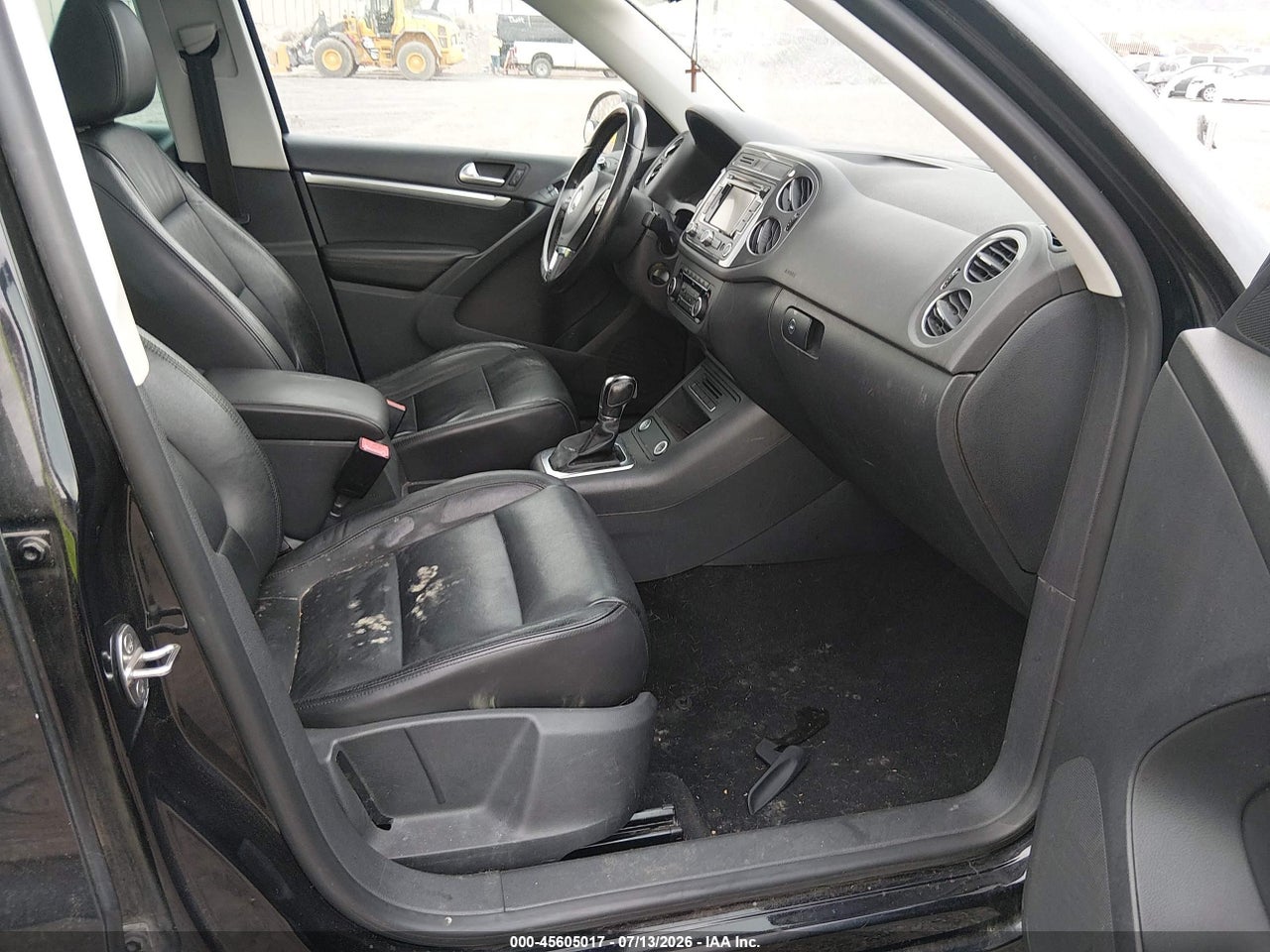 2012 VOLKSWAGEN TIGUAN SEL thumbnail 6