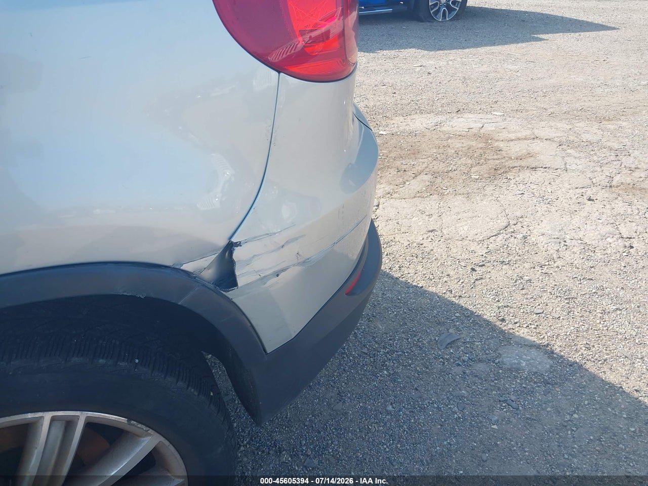2015 VOLKSWAGEN TIGUAN SEL thumbnail 7