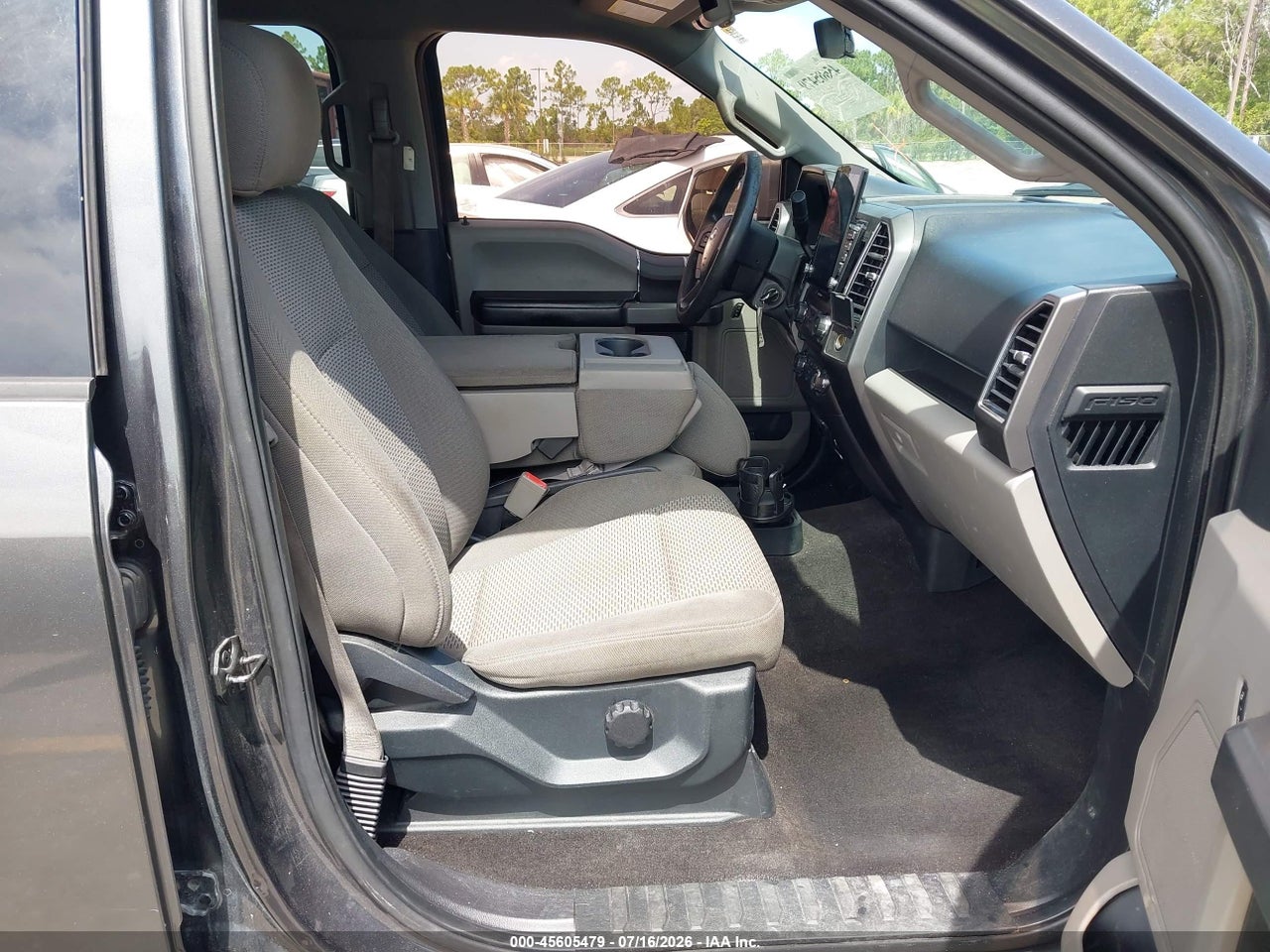 2018 FORD F-150 XLT thumbnail 6