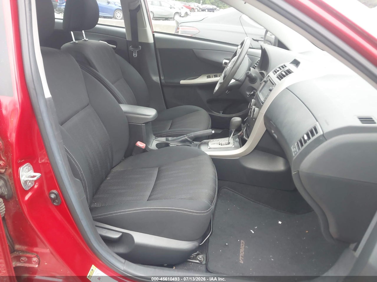 2013 TOYOTA COROLLA S thumbnail 6