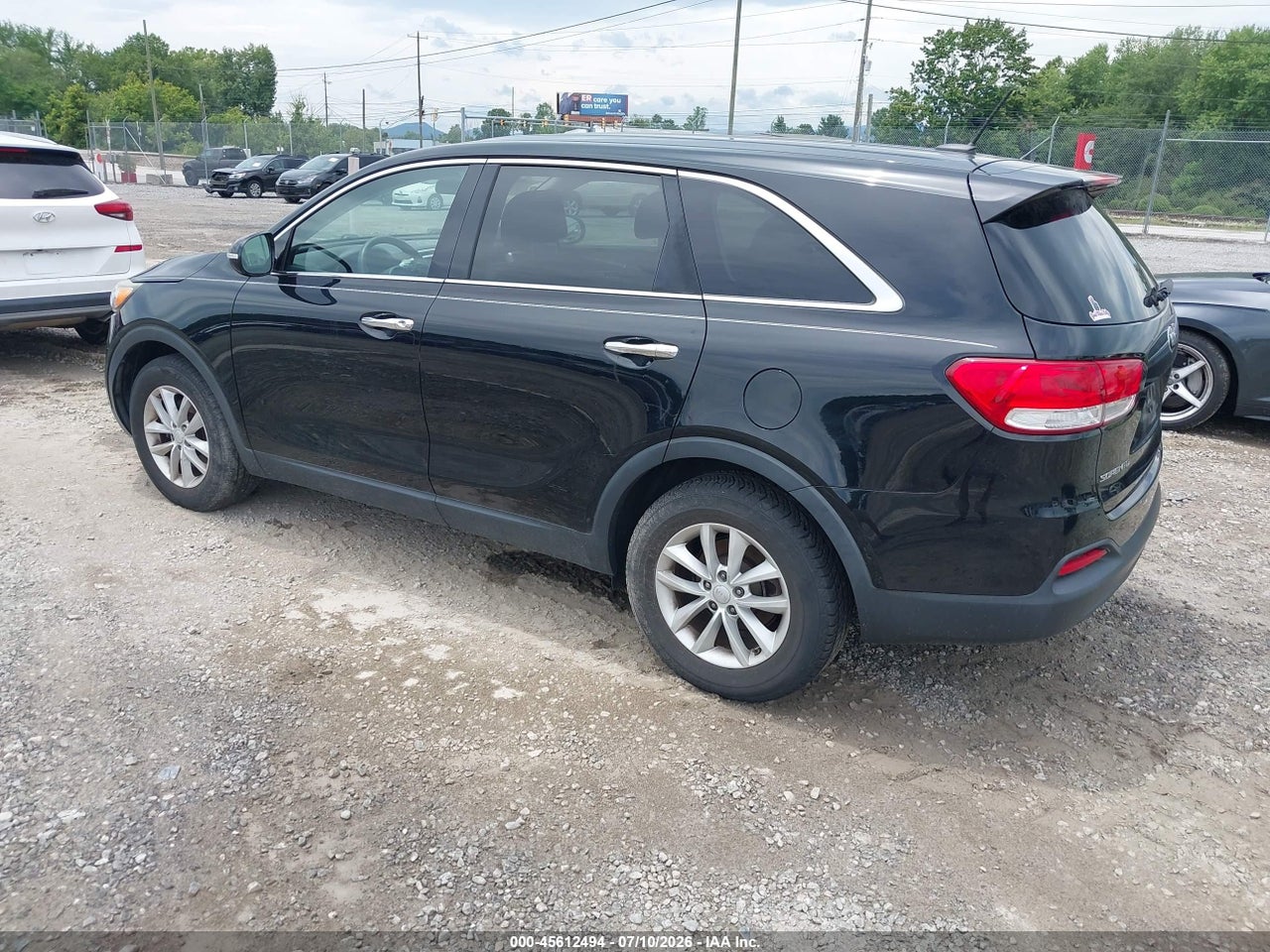 2017 KIA SORENTO 2.4L L thumbnail 4