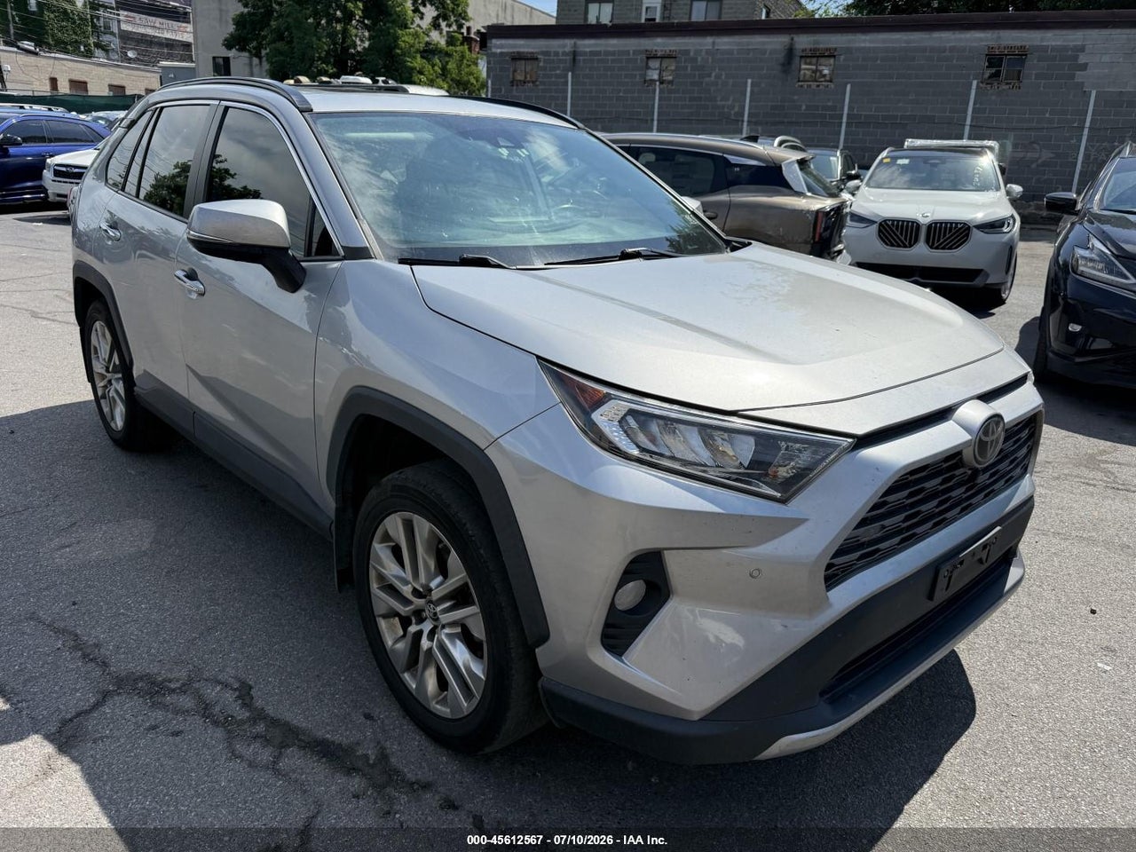 2019 TOYOTA RAV4 LIMITED thumbnail 2