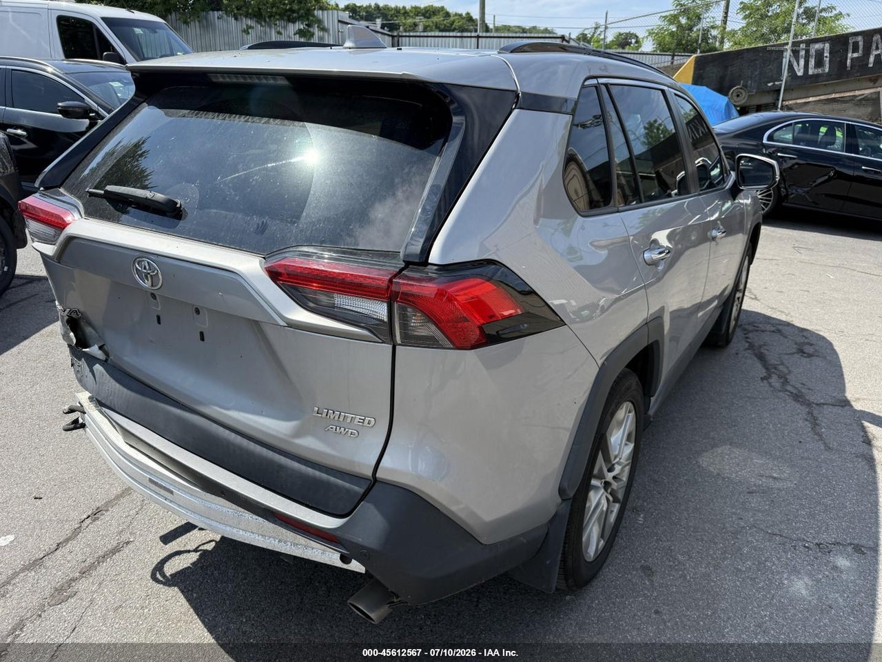 2019 TOYOTA RAV4 LIMITED thumbnail 5