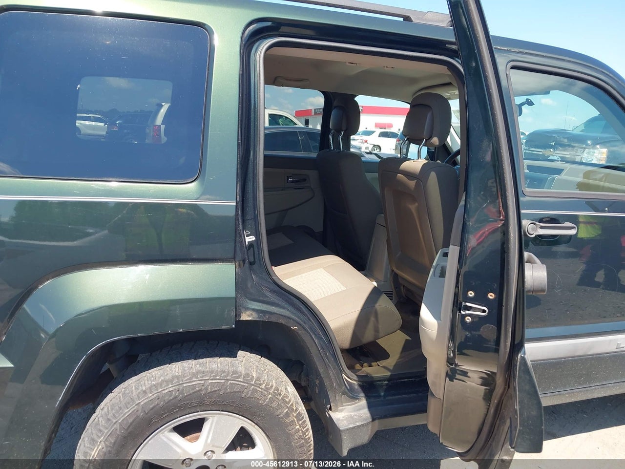 2011 JEEP LIBERTY SPORT thumbnail 9