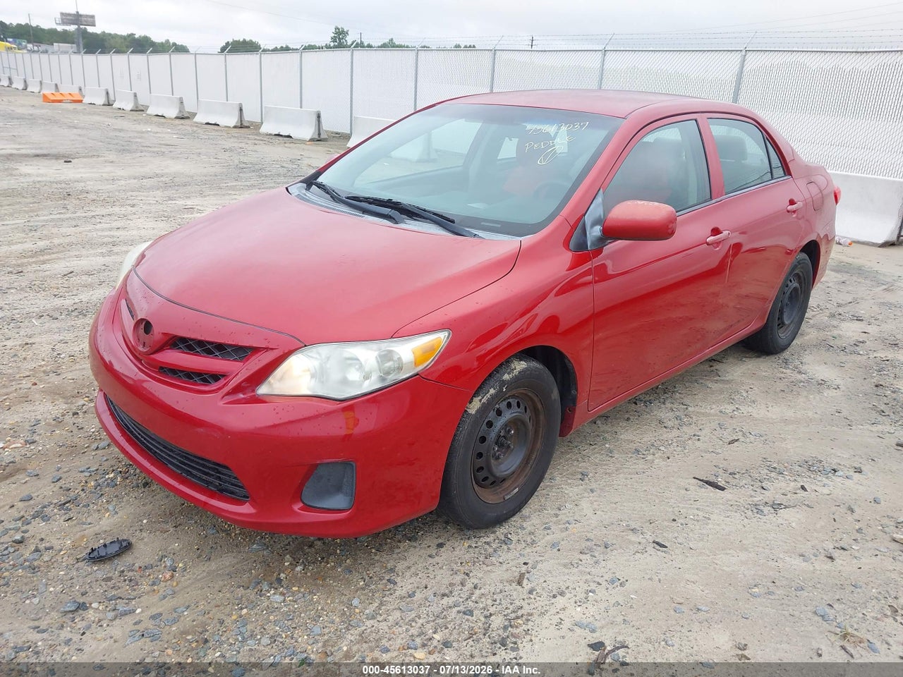 2013 TOYOTA COROLLA L thumbnail 3