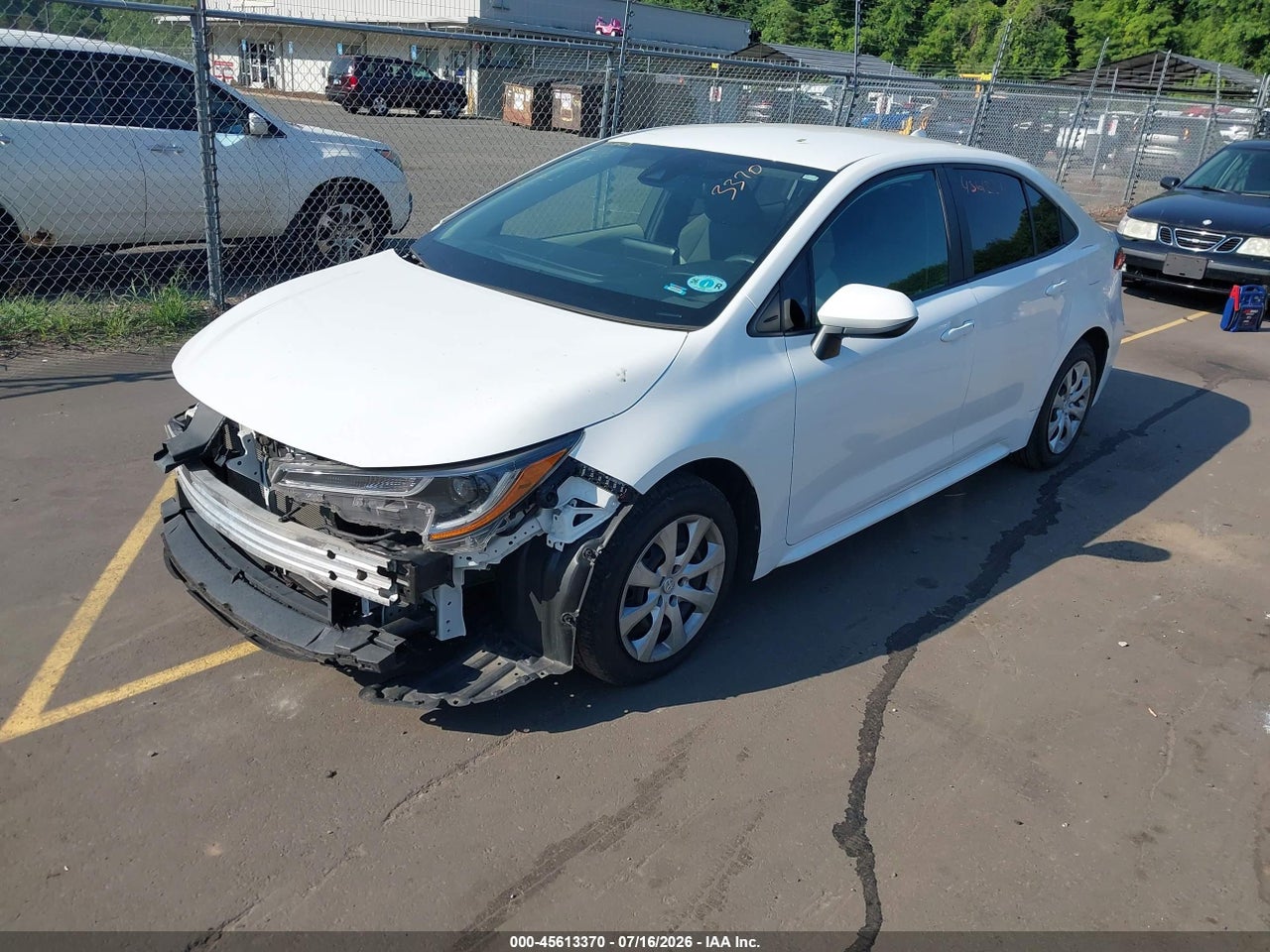 2022 TOYOTA COROLLA LE thumbnail 3