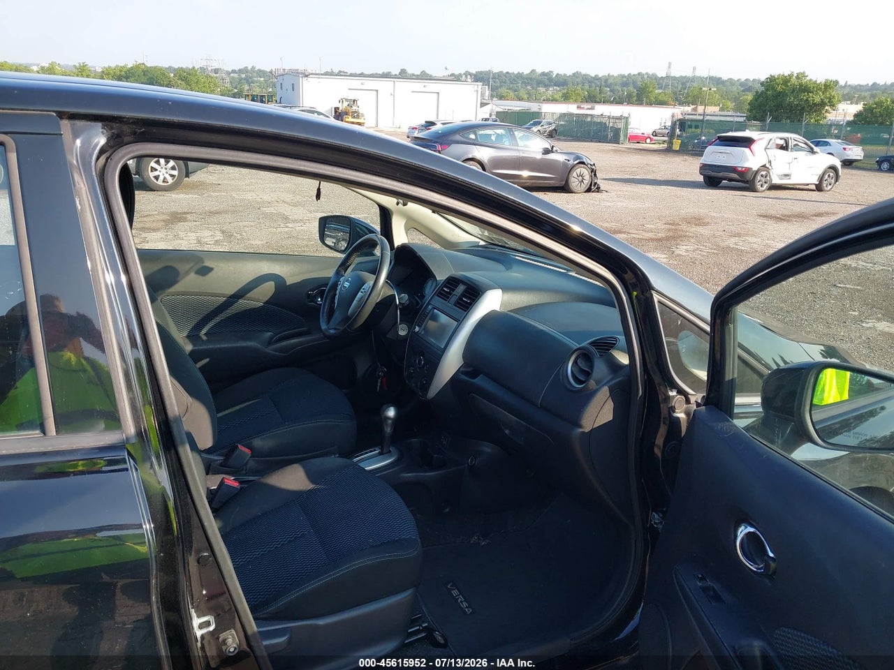2019 NISSAN VERSA NOTE SV thumbnail 6