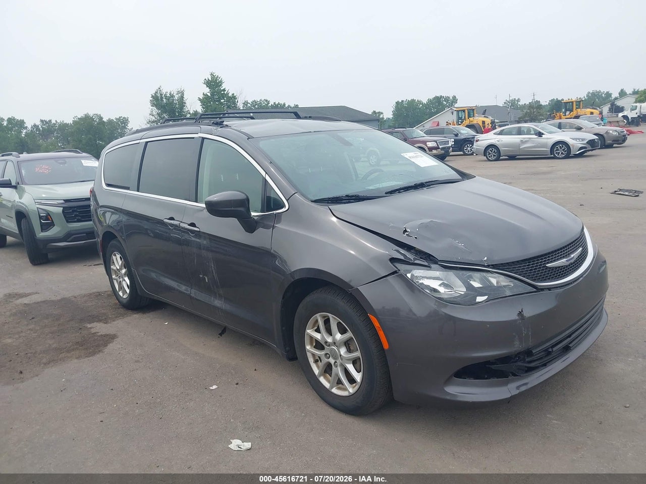 2C4RC1DG6LR****** · 2020 CHRYSLER VOYAGER LXI