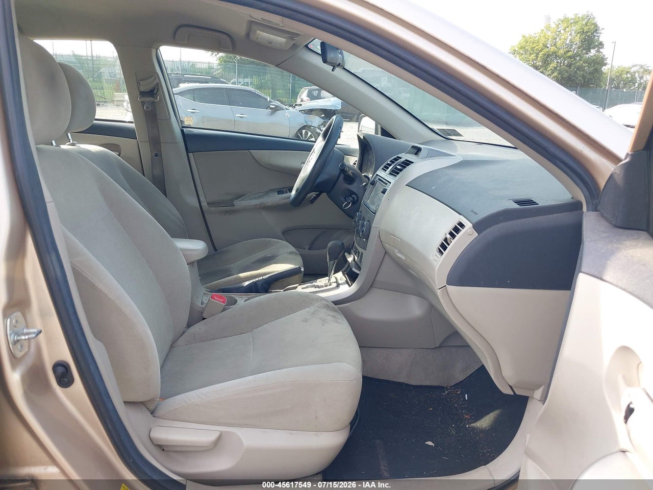 2013 TOYOTA COROLLA LE thumbnail 6