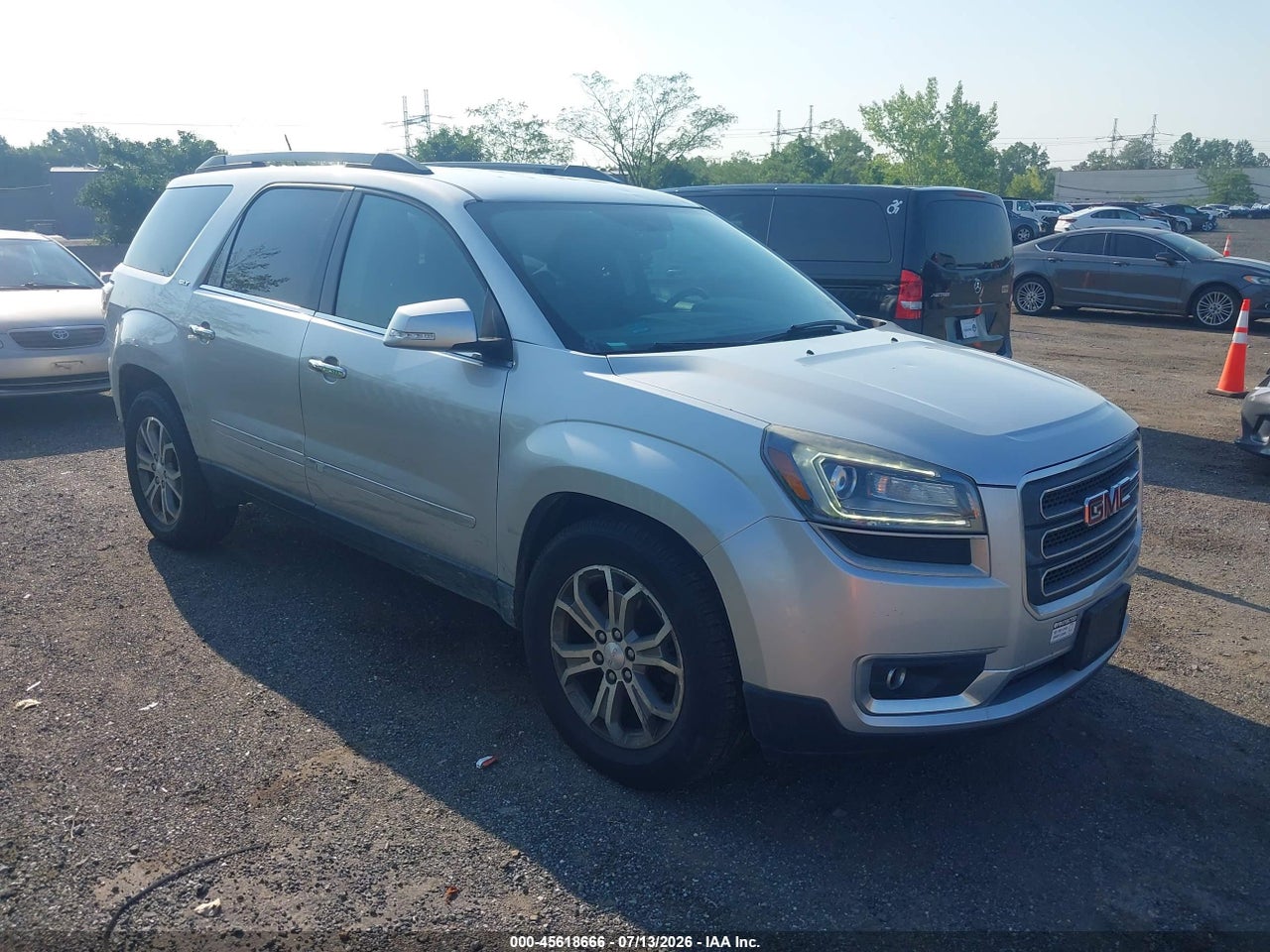 2015 GMC ACADIA SLT thumbnail 2